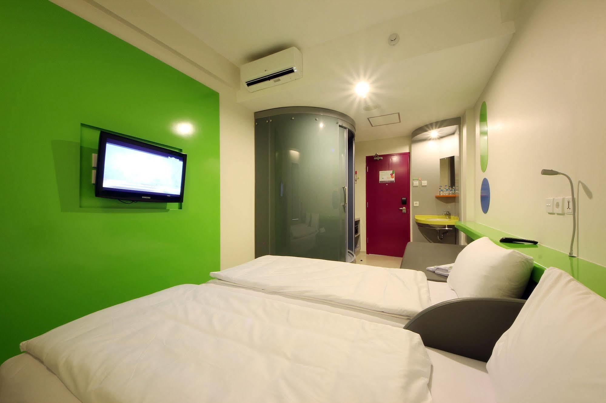 Hotel Pop! Kuta 2*