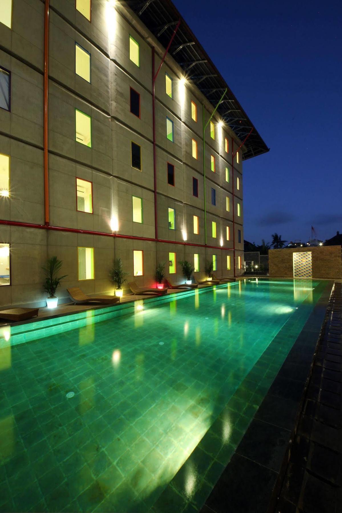 Hotel Pop! Kuta 2*